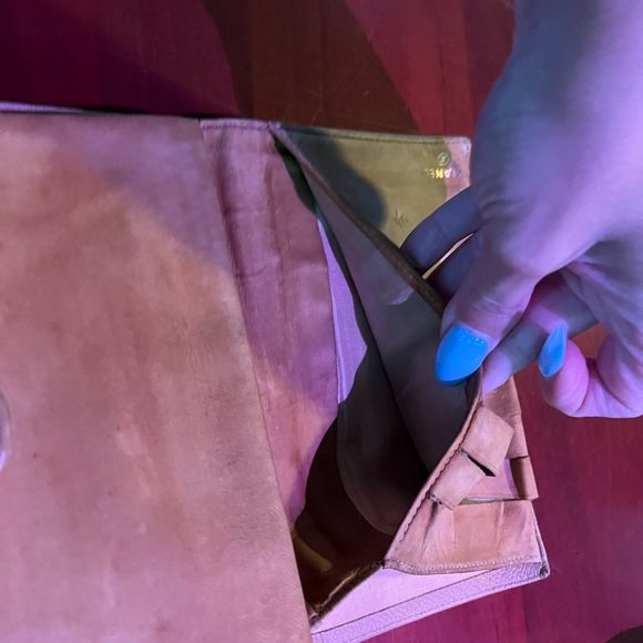 💛💛 SOLD 💛💛CHANEL AUTHENTIC BEIGE CAVIAR CC WALLET— fixer upper inside - Picture 10 of 16